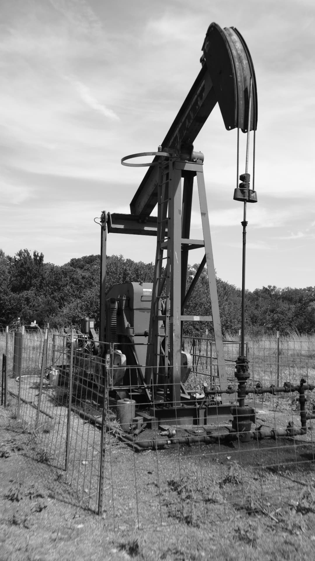Pumping unit on a mature Kansas lease